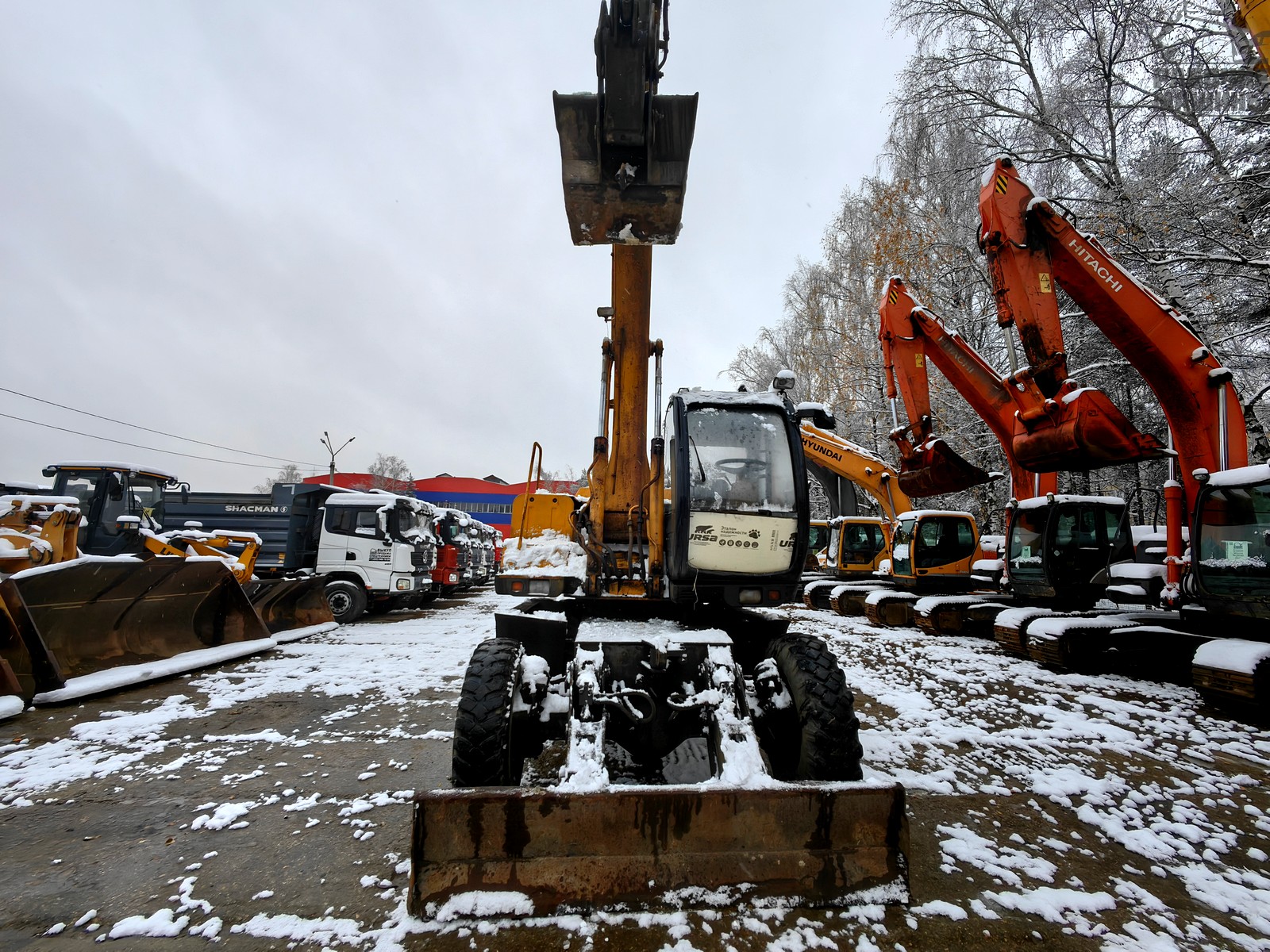 Колесный экскаватор ТВЭКС ЕК-12 купить в компании Рабочие Машины