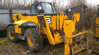 Телескопический погрузчик JCB 40170 купить в компании Рабочие Машины