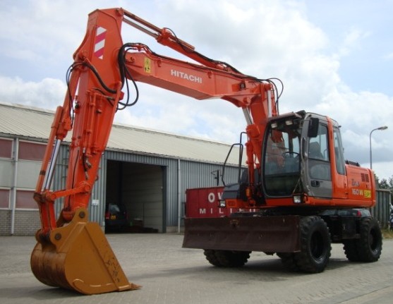 Колесный экскаватор Hitachi ZX160W купить в компании Рабочие Машины