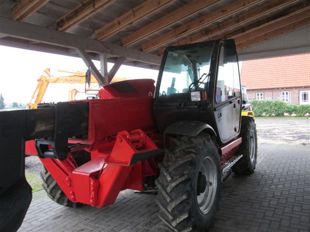 Телескопический погрузчик Manitou  MT 1235S купить в компании Рабочие Машины