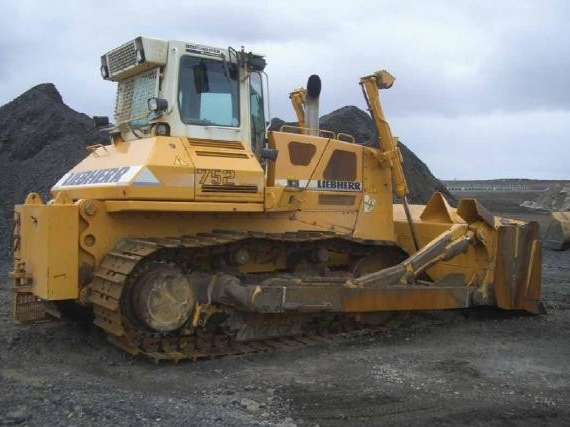 Бульдозер Liebherr PR752 купить в компании Рабочие Машины