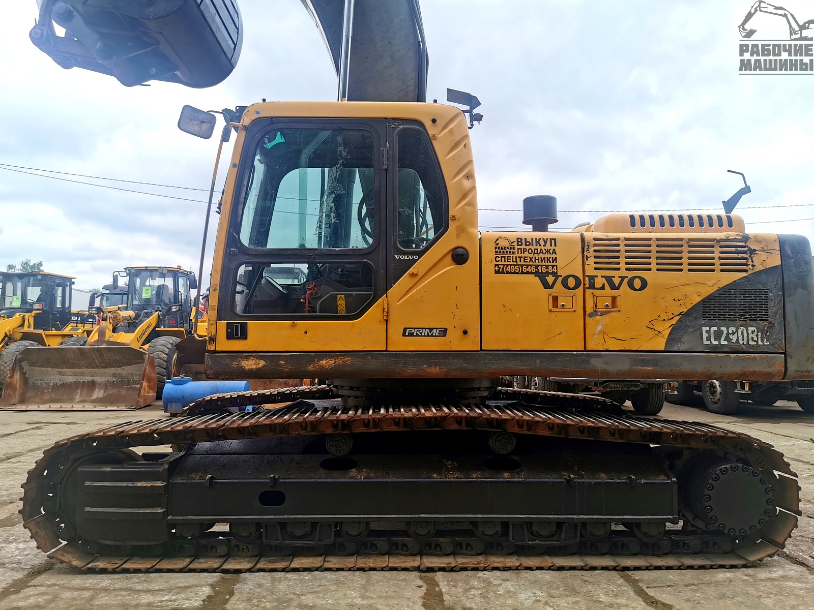 Гусеничный экскаватор Volvo EC290B купить в компании Рабочие Машины