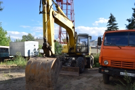 Колесный экскаватор ТВЭКС ЕК-18 купить в компании Рабочие Машины