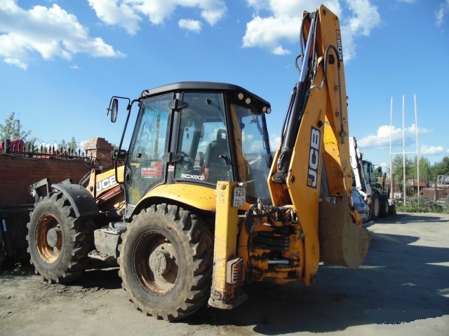 Экскаватор - погрузчик JCB 5CX купить в компании Рабочие Машины