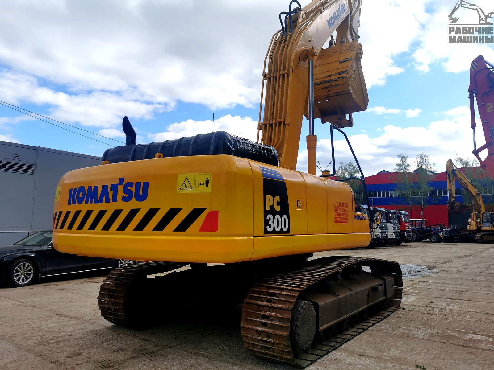 Экскаватор гусеничный KOMATSU PC300-7 купить в компании Рабочие Машины