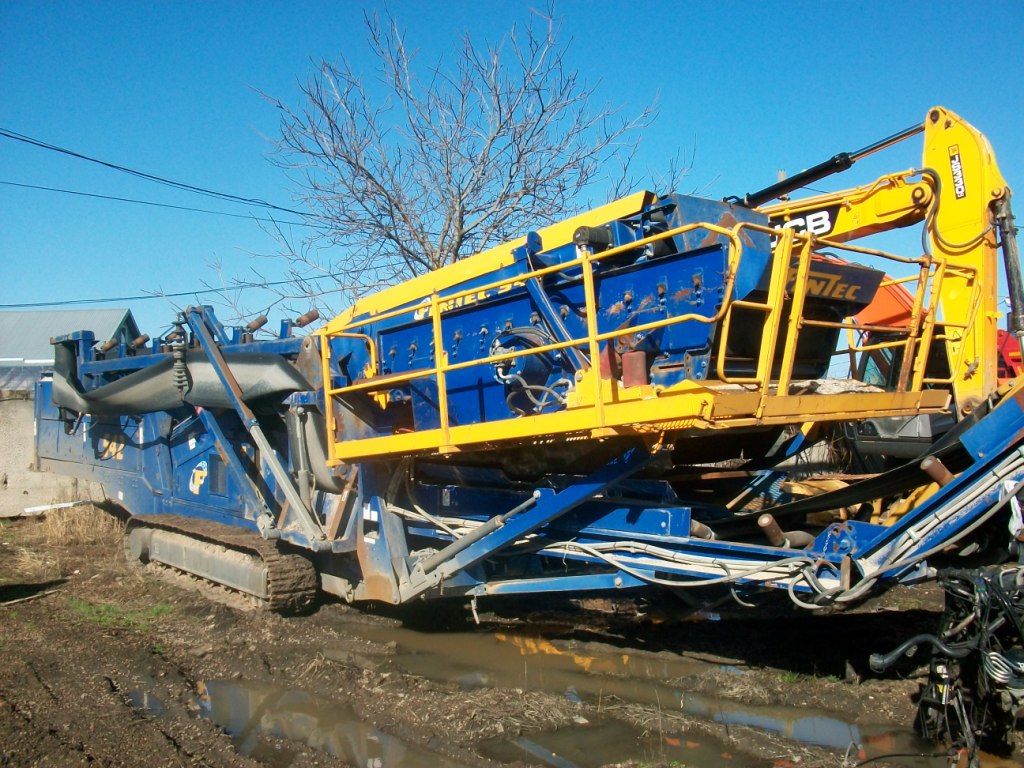 Грохот FINTEC 542 купить в компании Рабочие Машины