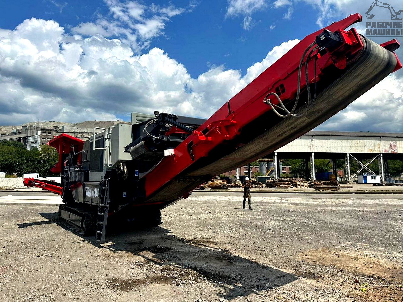 Дробилка щековая SANDVIK QJ 341 купить в компании Рабочие Машины