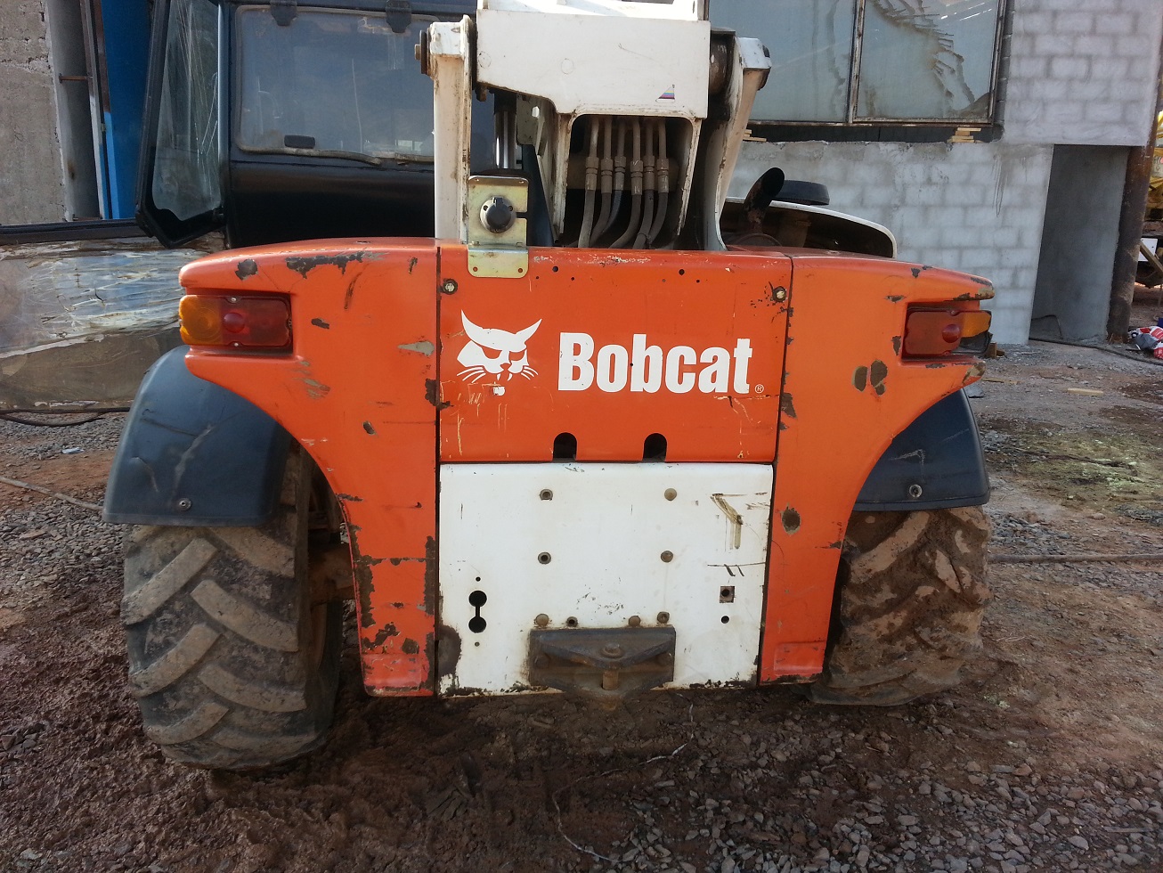 телескопический погрузчик Bobcat T3571 купить в компании Рабочие Машины