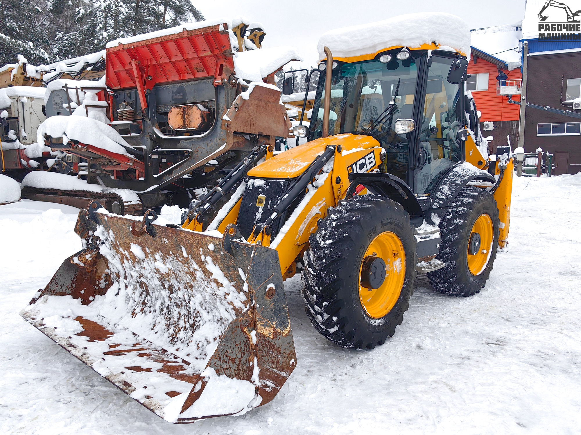 РАВНОКОЛЕСНЫЙ ЭКСКАВАТОР-ПОГРУЗЧИК JCB 4CX купить в компании Рабочие Машины