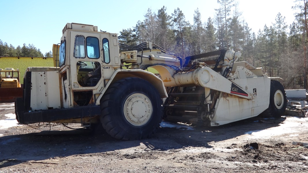 скрепер Cat631G купить в компании Рабочие Машины