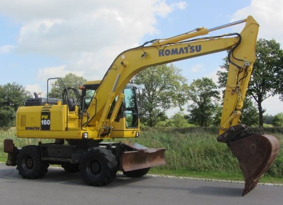 Колёсный экскаватор Komatsu PW 160-7 купить в компании Рабочие Машины