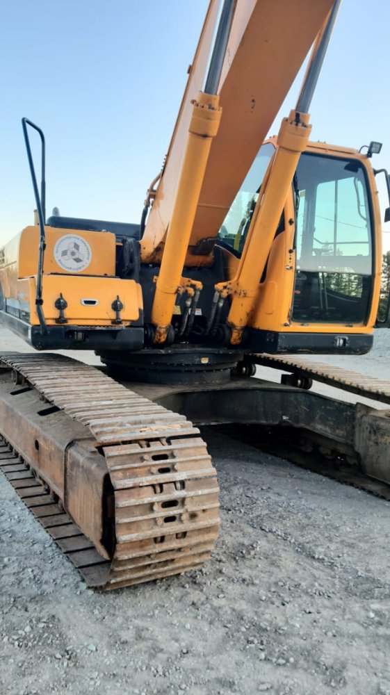 Экскаватор гусеничный HYUNDAI R 330LC-9S купить в компании Рабочие Машины