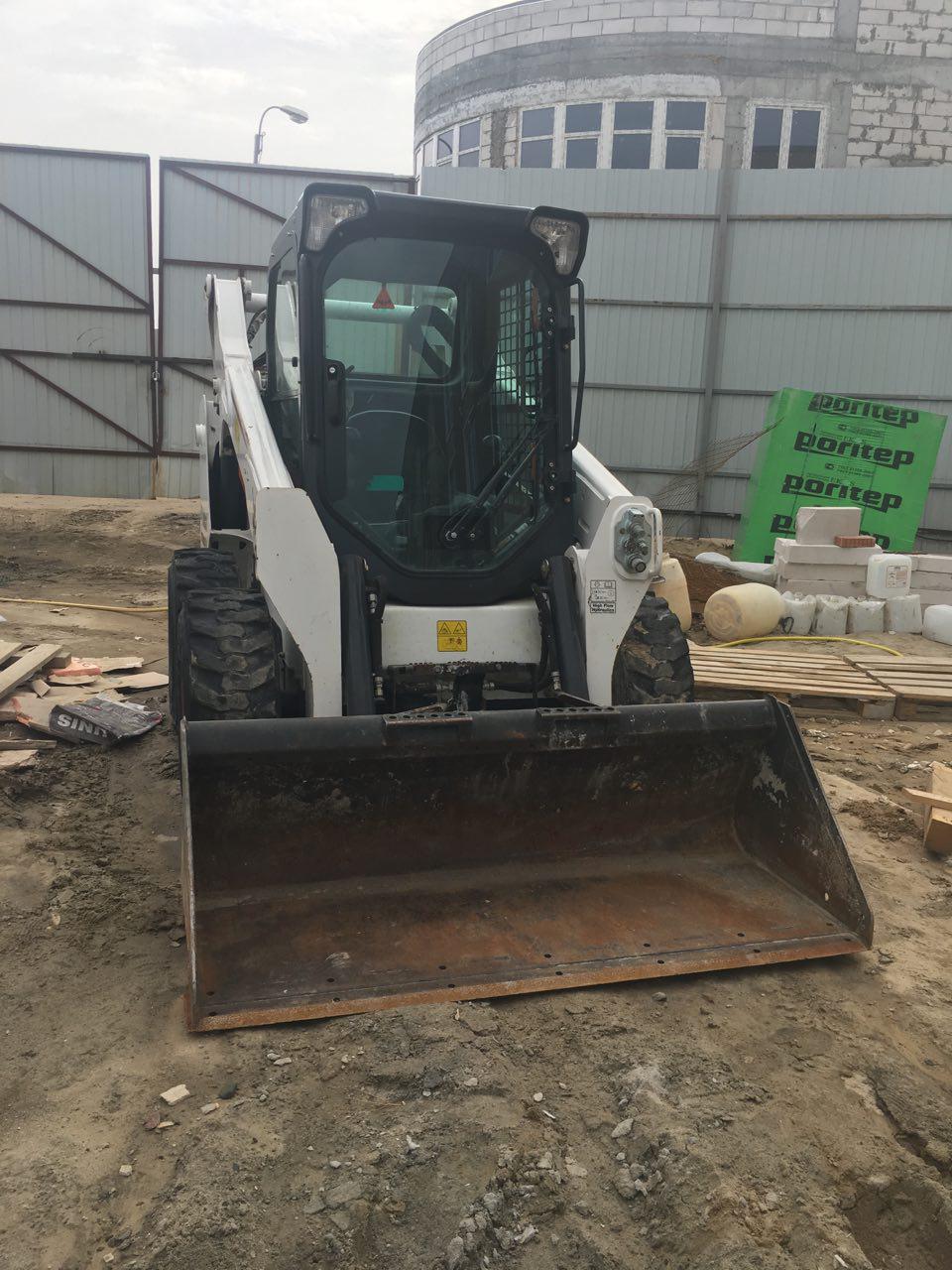 Мини - погрузчик с бортовым поворотом BOBCAT 530 2014 года купить в компании Рабочие Машины