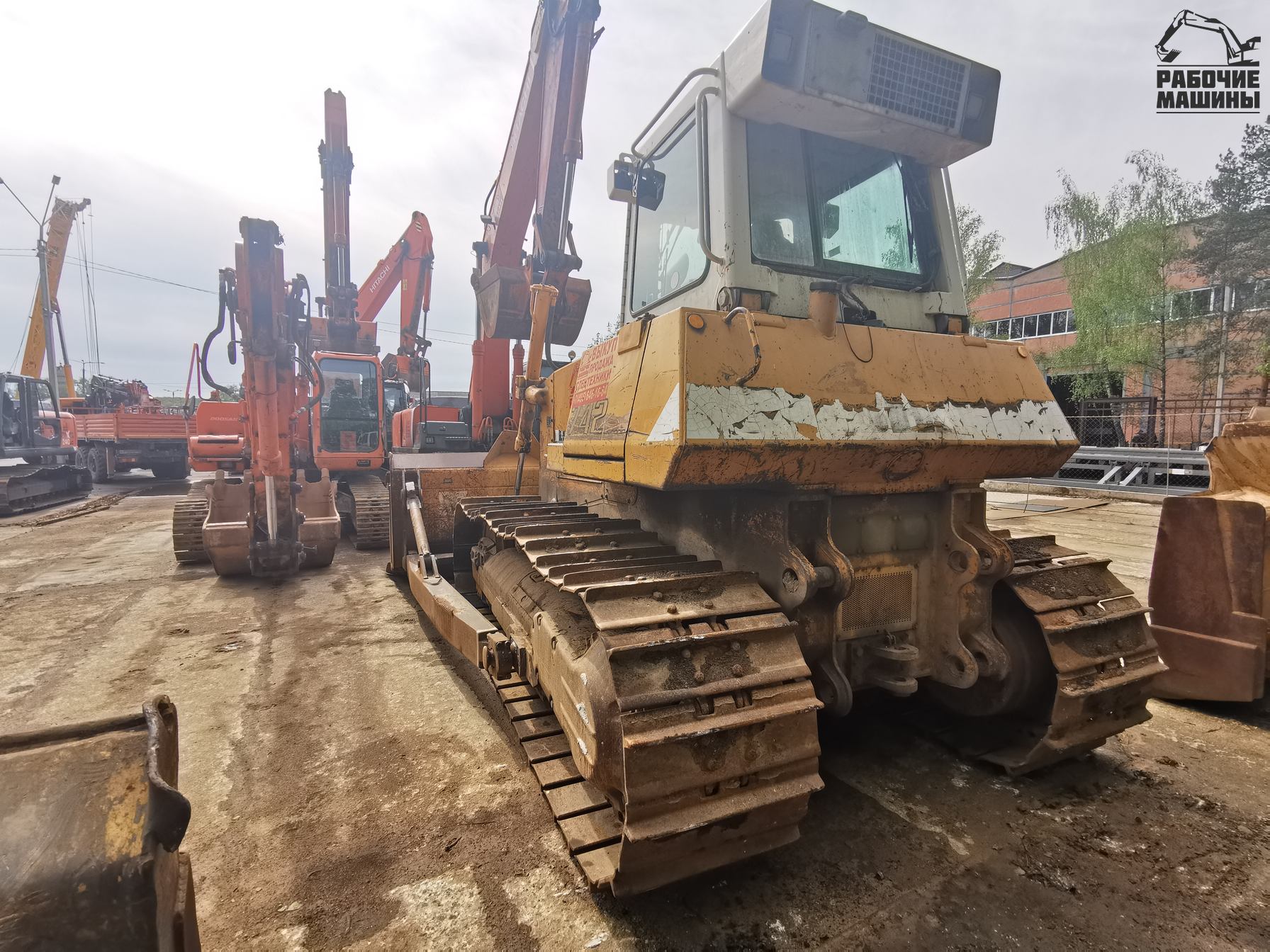 Бульдозер LIEBHERR PR742 купить в компании Рабочие Машины