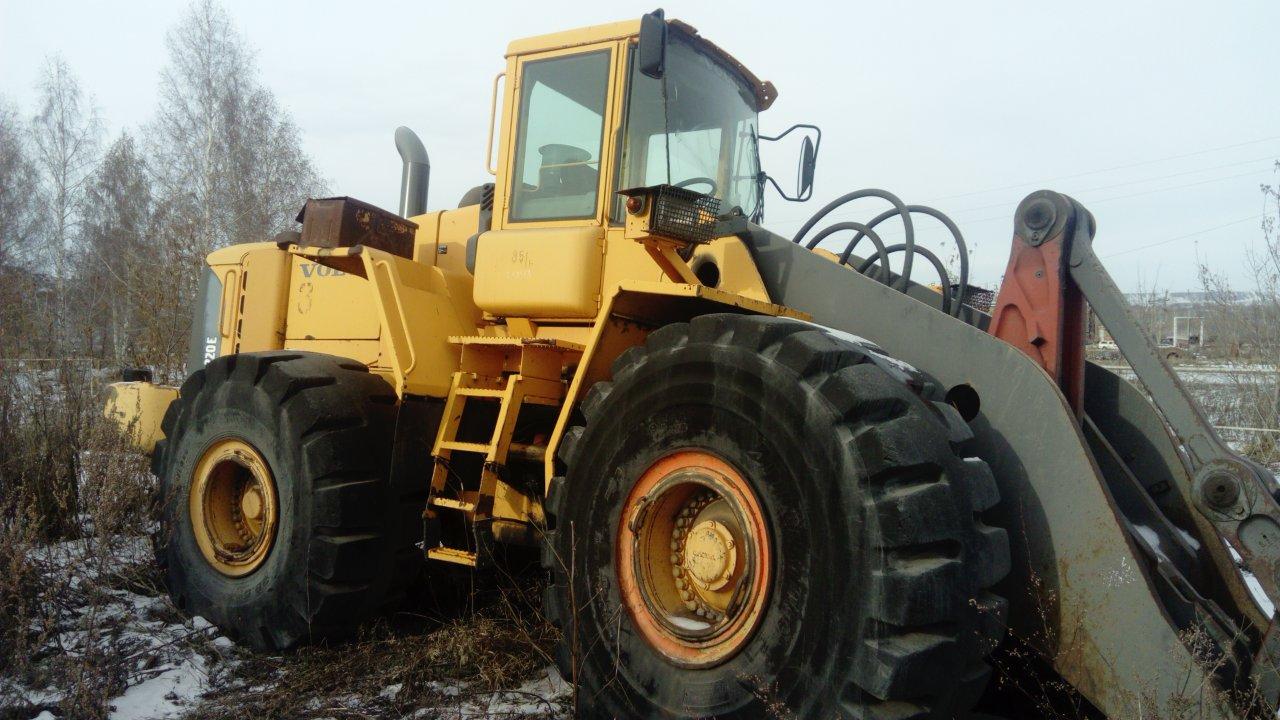 Фронтальный погрузчик VOLVO L220E купить в компании Рабочие Машины