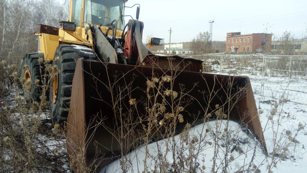 Фронтальный погрузчик VOLVO L220E купить в компании Рабочие Машины
