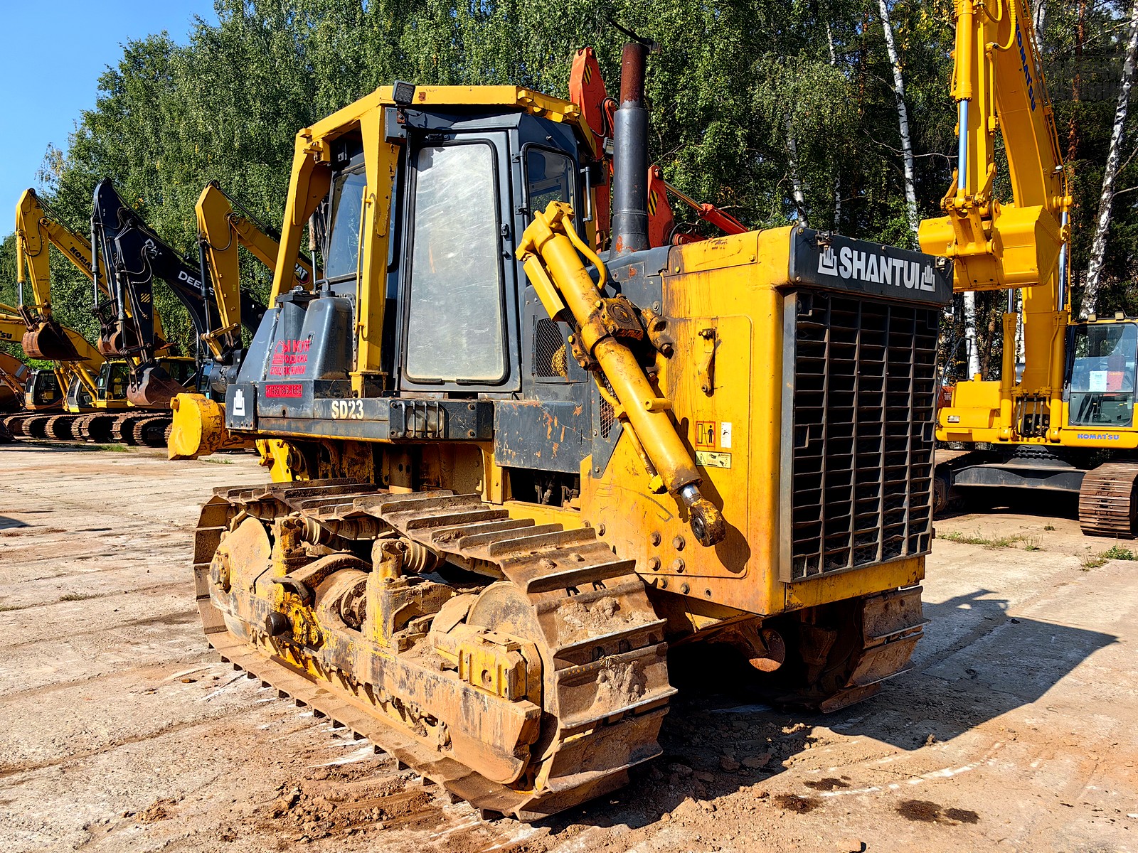 5568. Бульдозер SHANTUI SD23 купить в компании Рабочие Машины