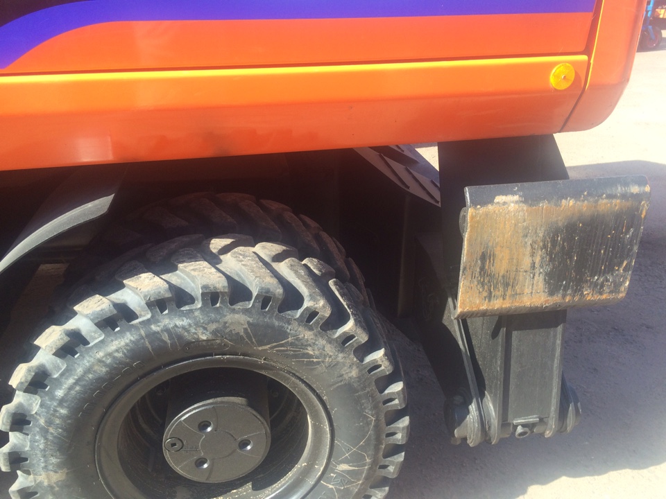Колесный экскаватор DOOSAN / DAEWOO SOLAR L180W-V купить в компании Рабочие Машины