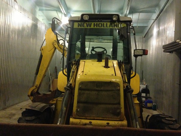 экскаватор-погрузчик New holland LB95B купить в компании Рабочие Машины