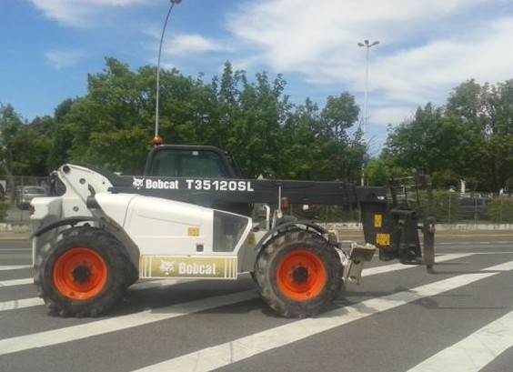 Телескопический погрузчик Bobcat T35120 SL купить в компании Рабочие Машины