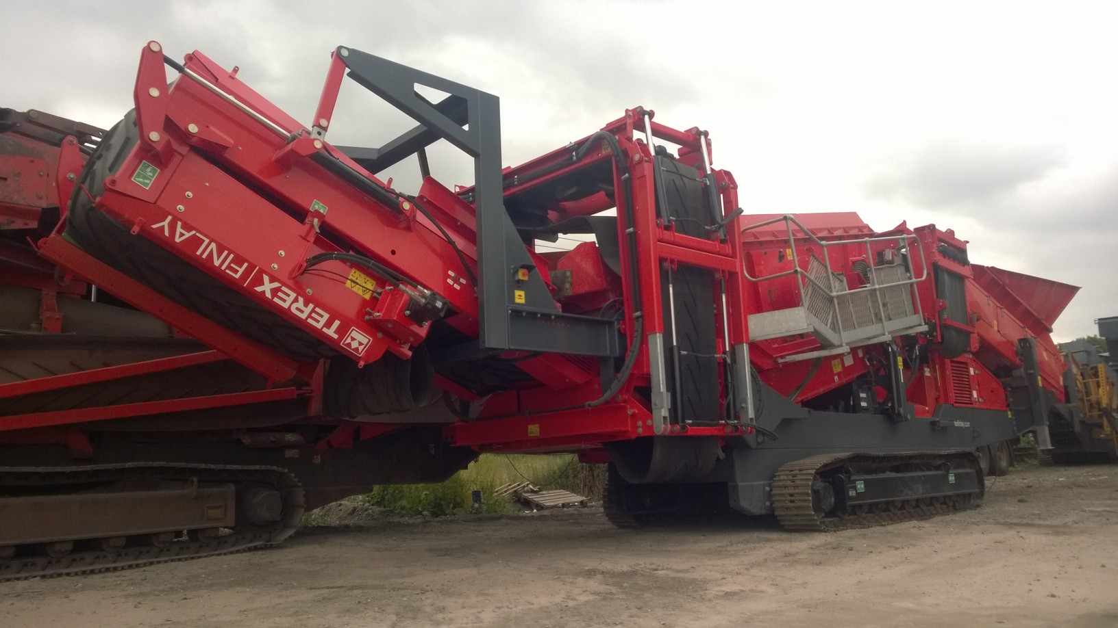 грохот мобильный terex finlay 883 купить в компании Рабочие Машины