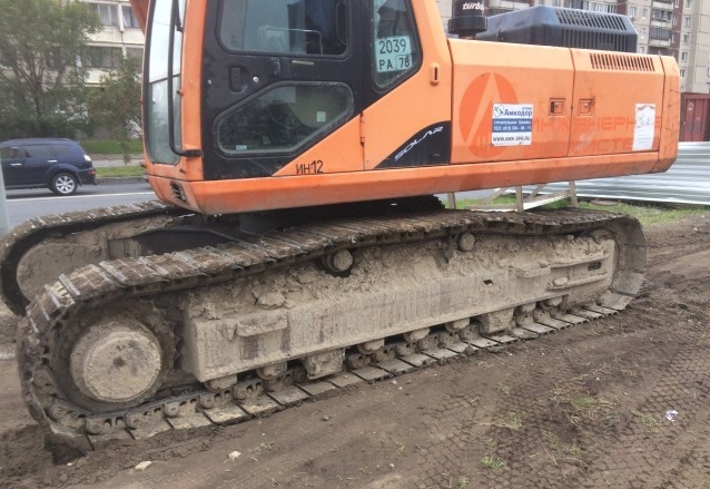 Гусеничный экскаватор DOOSAN / DAEWOO DX340LC купить в компании Рабочие Машины