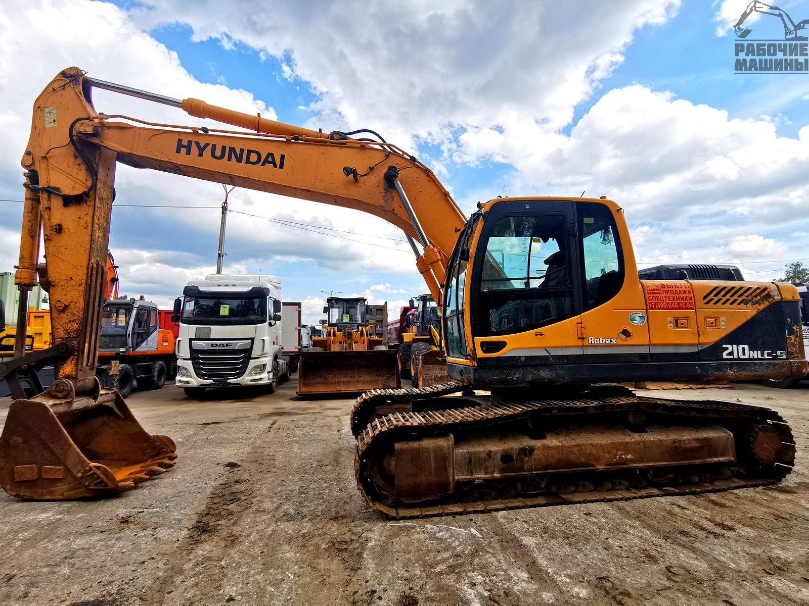 Гусеничный экскаватор HYUNDAI R210NLC-9 купить в компании Рабочие Машины