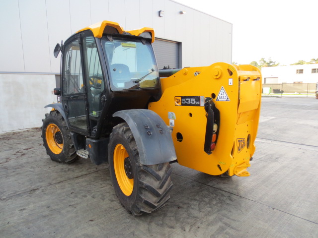 Телескопический погрузчик JCB 535-95 купить в компании Рабочие Машины