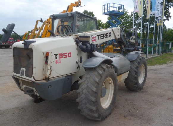 Телескопический погрузчик Terex T350 купить в компании Рабочие Машины