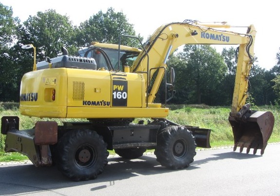 Колёсный экскаватор Komatsu PW 160-7 купить в компании Рабочие Машины