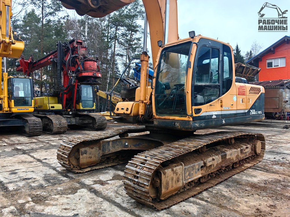 ГУСЕНИЧНЫЙ ЭКСКАВАТОР HYUNDAI R260LC-9S 2013 купить в компании Рабочие Машины