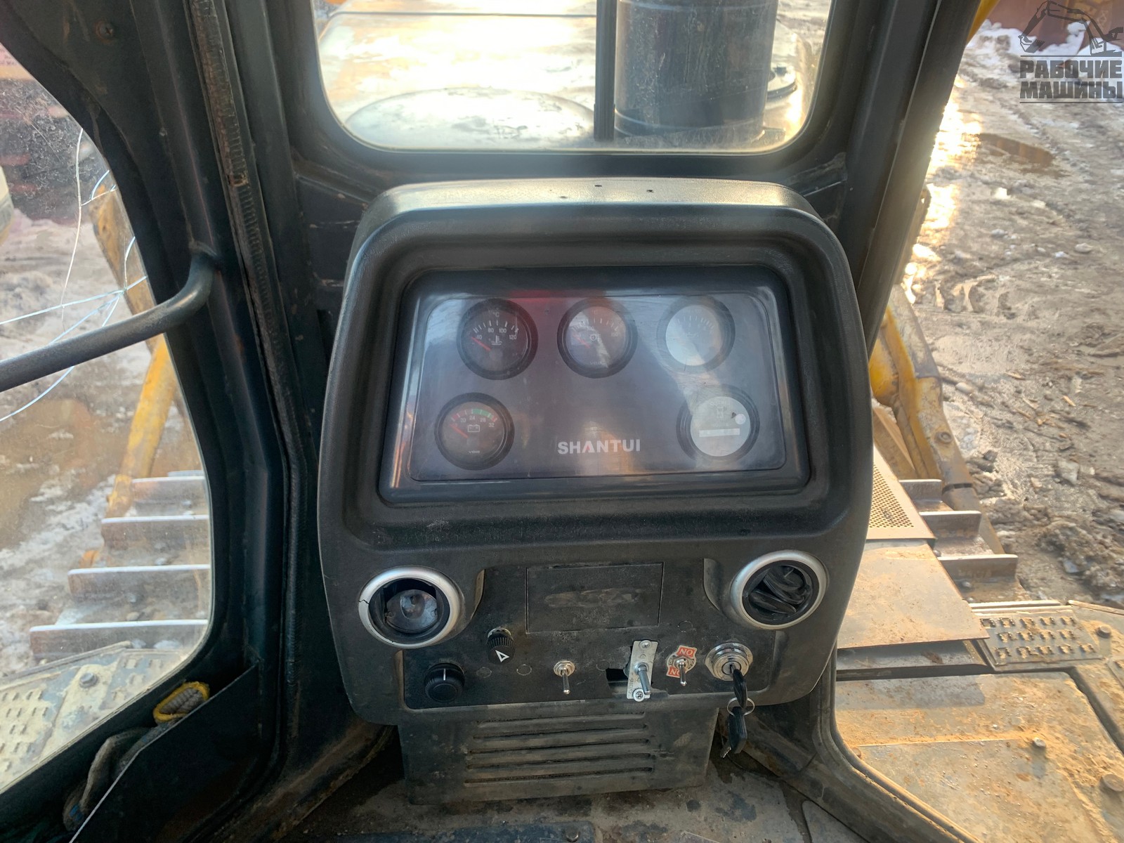 Бульдозер Shantui SD 32 2016 купить в компании Рабочие Машины