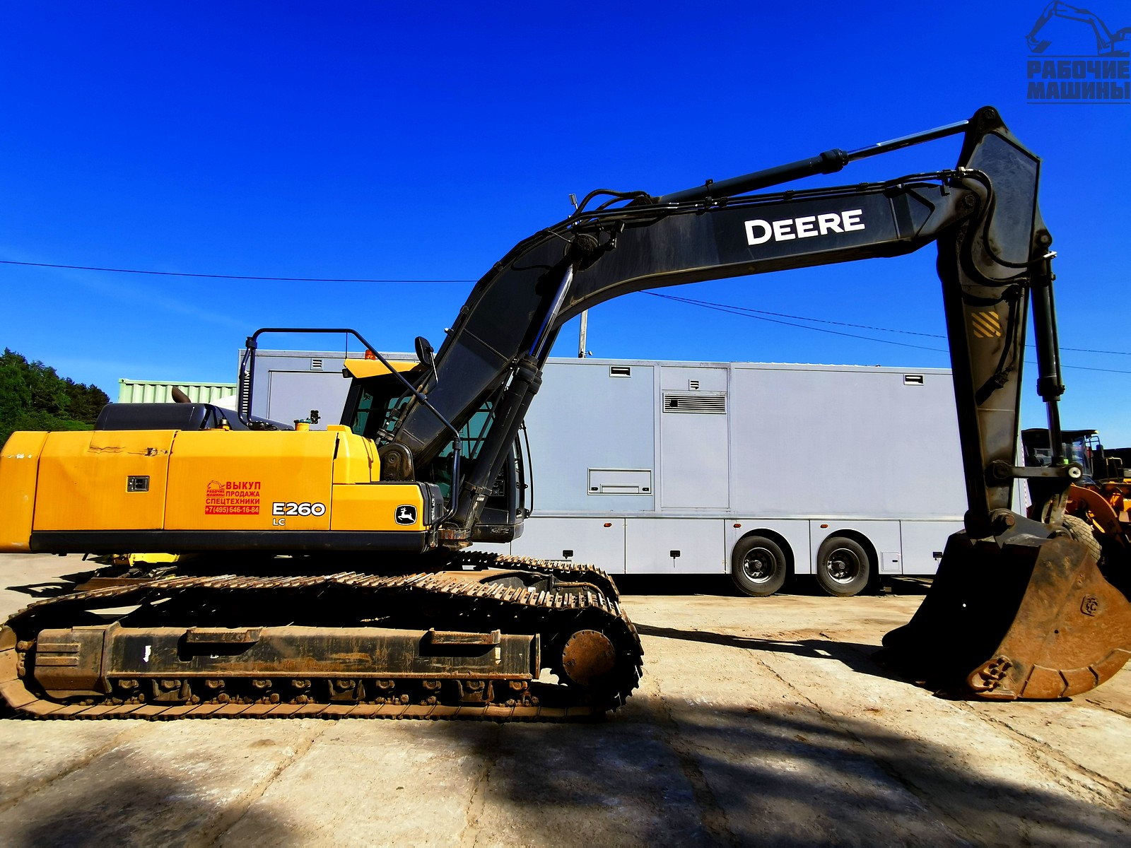 4647. Гусеничный экскаватор JOHN DEERE E260LC купить в компании Рабочие Машины