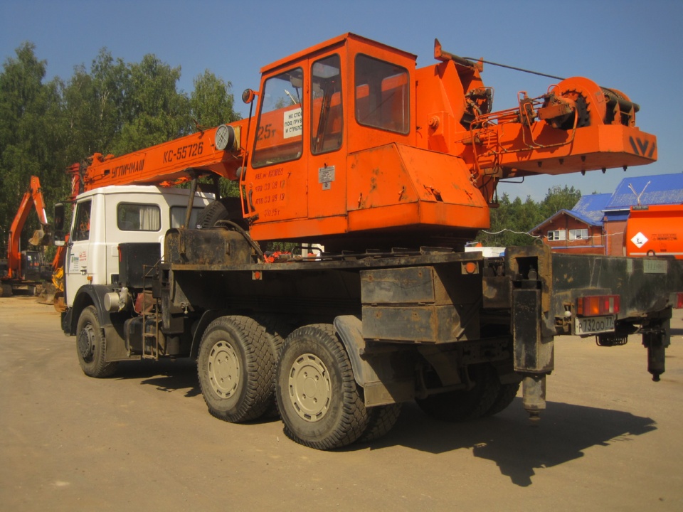 Автокран Угличмаш КС 55726 (25т) купить в компании Рабочие Машины