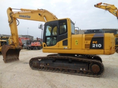 Экскаватор гусеничный Komatsu PC 210-8 купить в компании Рабочие Машины