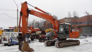 Гусеничный экскаватор HITACHI ZAXIS 200, 2005 купить в компании Рабочие Машины