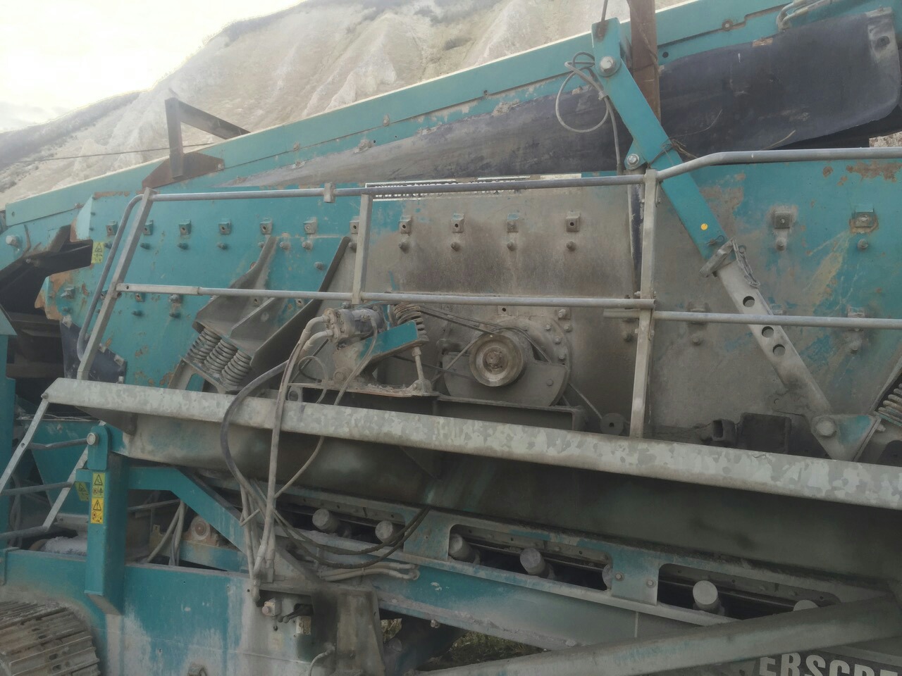 Грохот POWERSCREEN Chieftain 2100X track (3 Deck) купить в компании Рабочие Машины