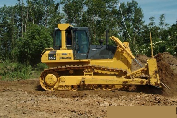 Бульдозер KOMATSU D65EX-16 купить в компании Рабочие Машины