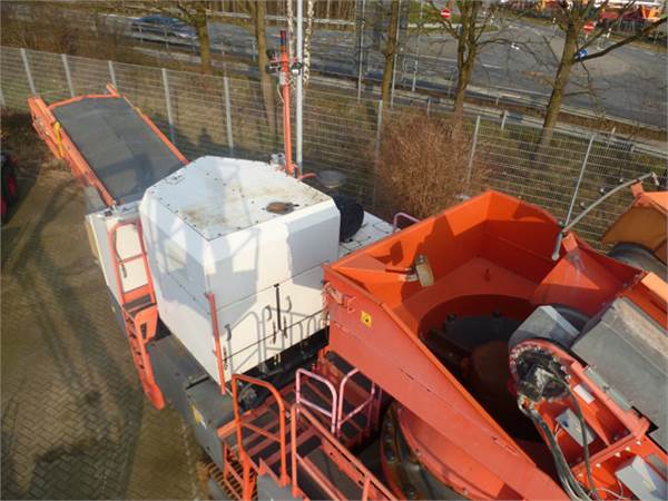 Конусная дробилка SANDVIK UH440i купить в компании Рабочие Машины