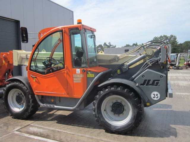 Телескопический погрузчик JLG 3513 (988) купить в компании Рабочие Машины
