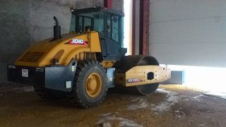 Каток дорожный XCMG XS 142J купить в компании Рабочие Машины