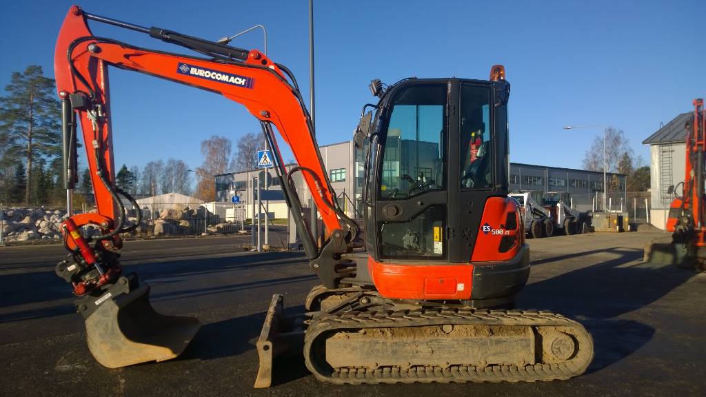 Мини-экскаватор EUROCOMACH ES 500 ZT купить в компании Рабочие Машины