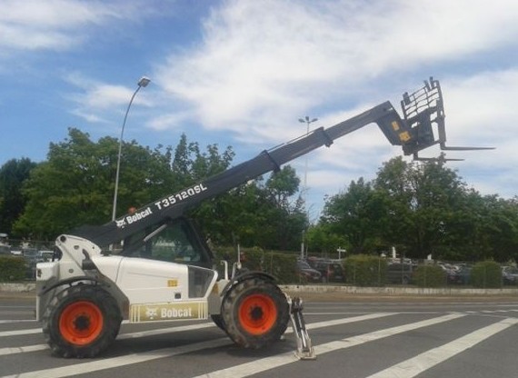 Телескопический погрузчик Bobcat T35120 SL купить в компании Рабочие Машины