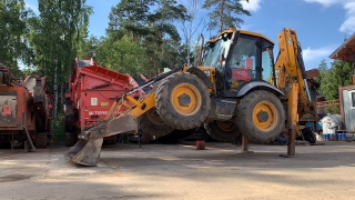 Экскаватор-погрузчик JCB купить в компании Рабочие Машины