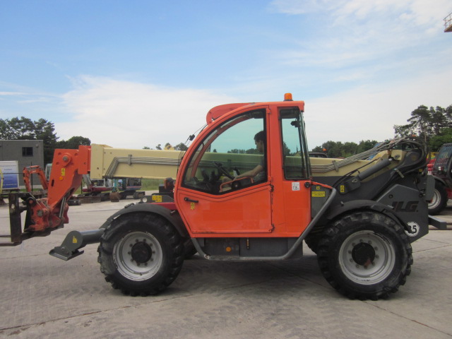 Телескопический погрузчик JLG 3513 (963) купить в компании Рабочие Машины