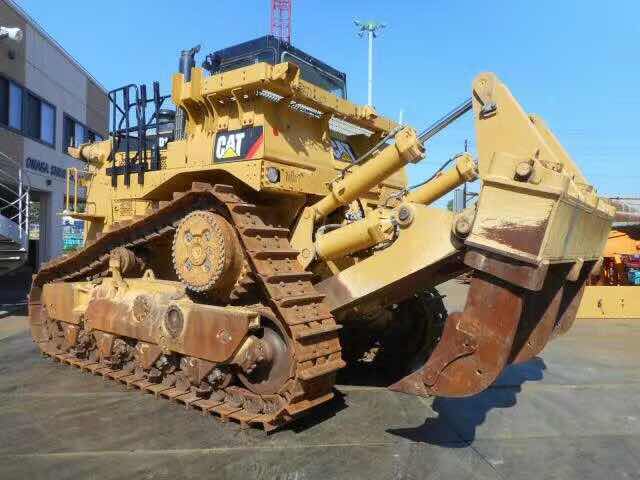 Бульдозер CATERPILLAR D 10T купить в компании Рабочие Машины