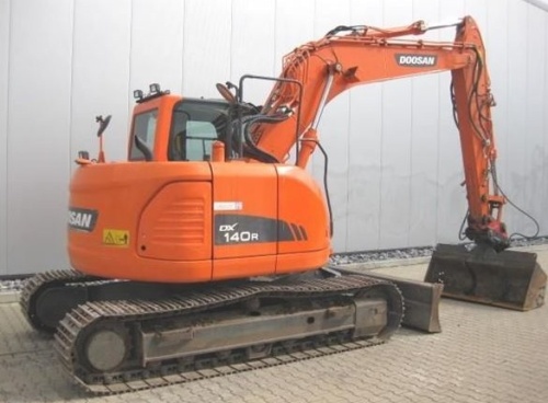 Экскаватор гусеничный Doosan DX 140 LCR купить в компании Рабочие Машины