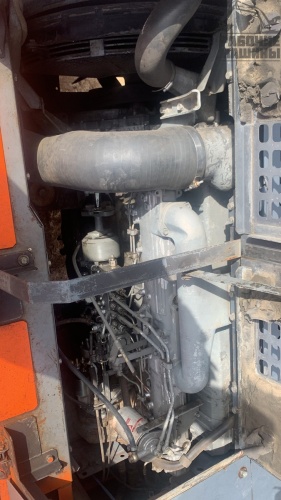 Гусеничный экскаватор Hitachi ZX 450 купить в компании Рабочие Машины