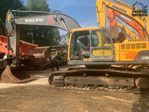 Гусеничный экскаватор Volvo 290 купить в компании Рабочие Машины