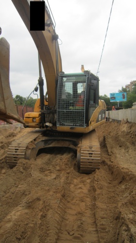 Гусеничный экскаватор CATERPILLAR 323D LN купить в компании Рабочие Машины